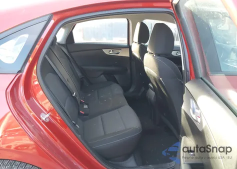 2023 Kia Forte Lxs z USA, uszkodzony, nr VIN 3KPF24AD4PE624446